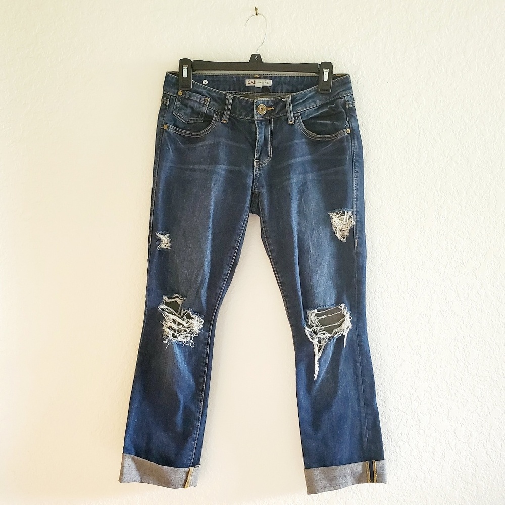 Cabi Distressed Dark Wash Low Rise Cropped Jeans